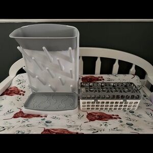 Gray and White Bottle Drying Rack Set